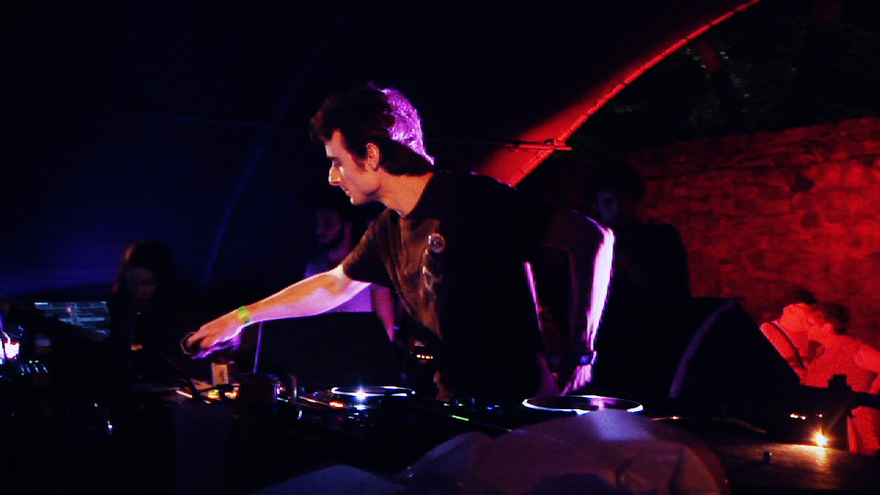 Image Madben - We Want To Rave On - Live (Astropolis 2012)