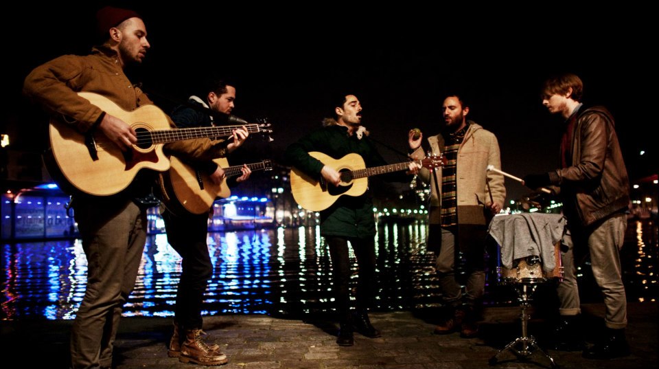 Image Local Natives - Breakers (acoustique)
