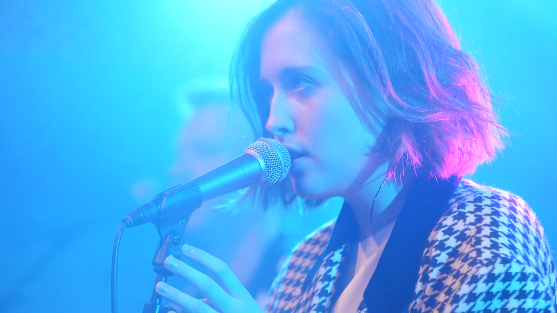 Элис мертон no roots. Элис Мертон. Элис roots Мертон. Alice Merton no roots. Alice Merton 18.